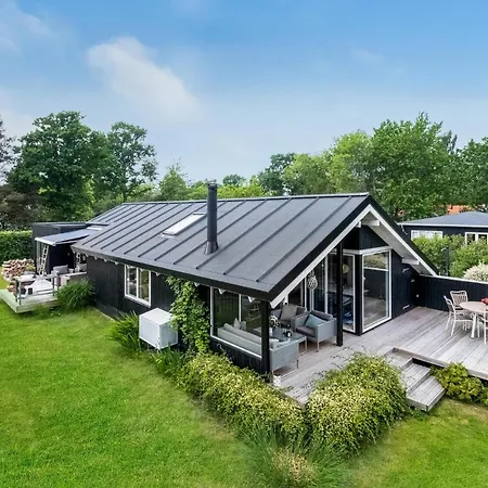 Feriehus Lovely In With Kitchen
