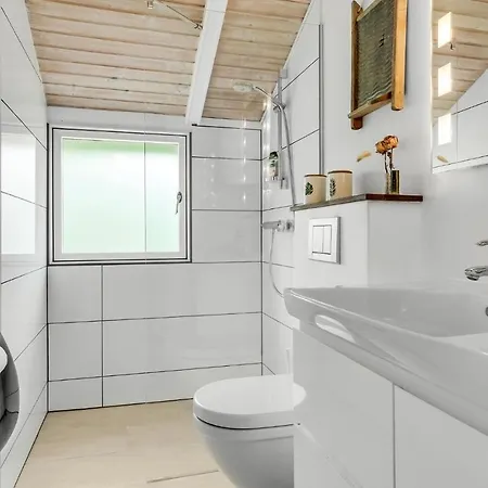Ferienhaus Lovely In With Kitchen *